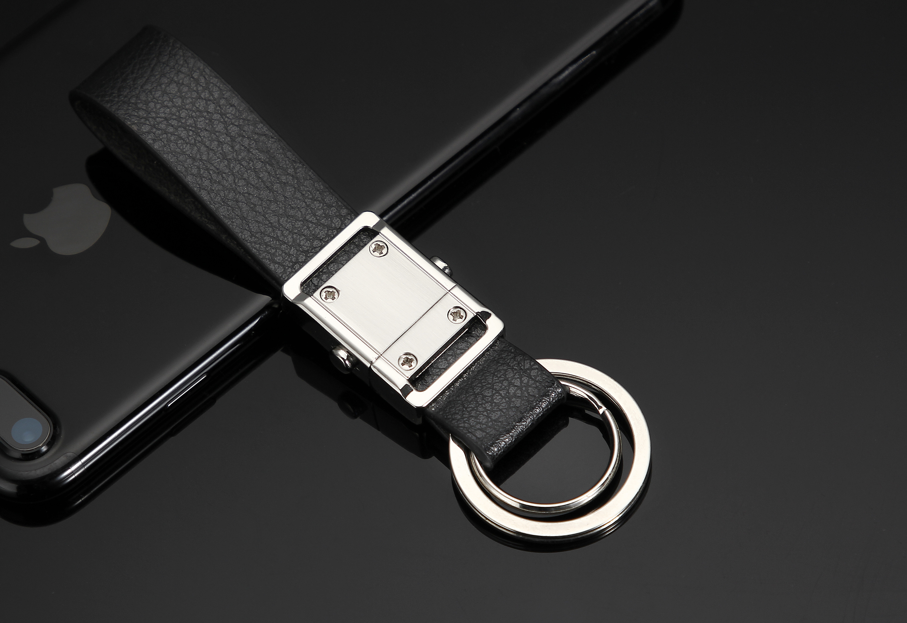 光影之间 真皮汽车钥匙扣的专业摄影艺术